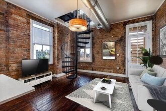 161 McMicken LLC in Cincinnati, OH - Building Photo - Interior Photo