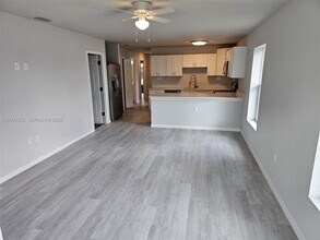 600 Zara Goza Ct in Sebring, FL - Building Photo - Building Photo