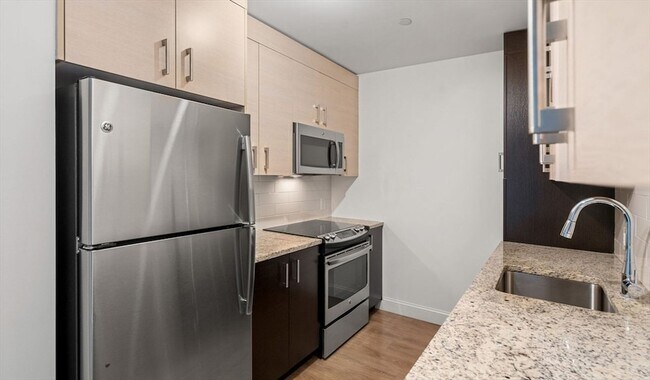 99 Kneeland St, Unit 511 in Boston, MA - Building Photo - Building Photo