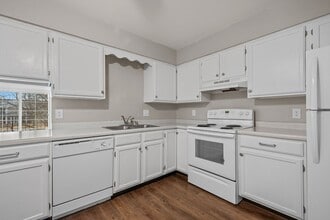 22 Fountain Cir in Fond du Lac, WI - Building Photo - Building Photo