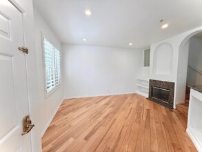 109 Santa Barbara Ct in Lake Forest, CA - Building Photo - Building Photo