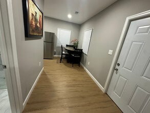 2608 Village Ln in Silver Spring, MD - Foto de edificio - Building Photo