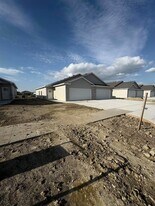 12936 E Blake St in Wichita, KS - Building Photo