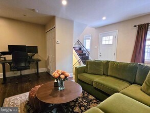 1106 Lombard St in Philadelphia, PA - Building Photo - Building Photo