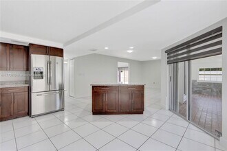 15638 SW 91st Ln in Miami, FL - Building Photo - Building Photo