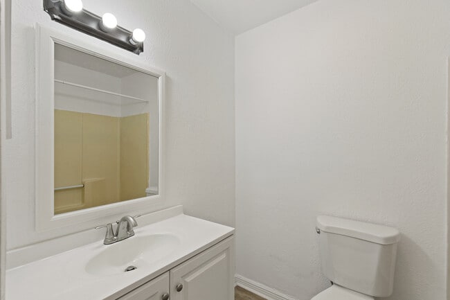 113 Pearl St, Unit 3A