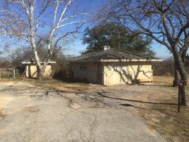 1309 Ric Williamson Memorial Hwy in Weatherford, TX - Building Photo