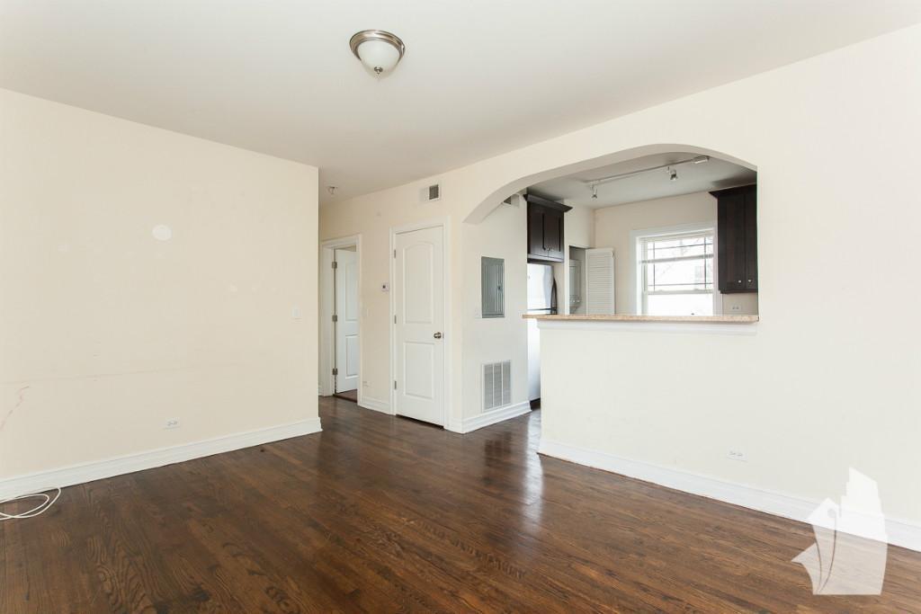 3808 N Sheffield Ave, Unit 3810-3W in Chicago, IL - Building Photo