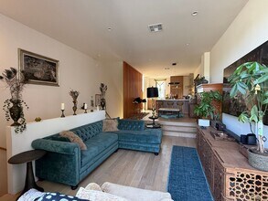 582 Laguna Dr in Carlsbad, CA - Building Photo - Building Photo