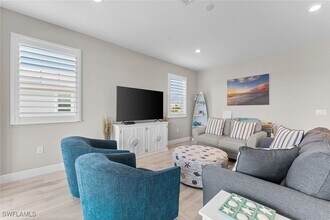 2609 Seychelles Cir in Naples, FL - Building Photo - Building Photo