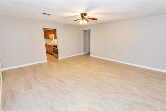 1226 Northview Dr in Angleton, TX - Building Photo - Building Photo