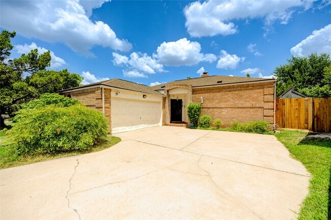 2107 Jamara Ln