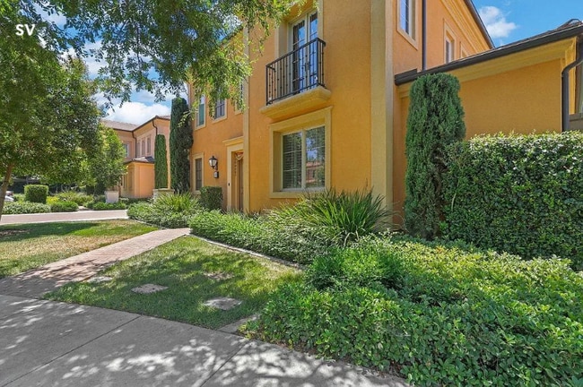 58 Maple Ash in Irvine, CA - Foto de edificio - Building Photo