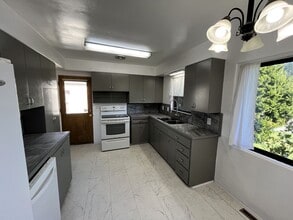 3550 Nevada St in Eureka, CA - Building Photo - Building Photo