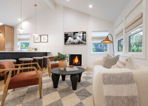 23 Calaveras Ave in Goleta, CA - Foto de edificio - Building Photo