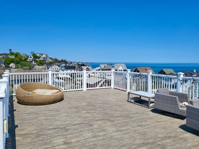 24 T St in Hull, MA - Building Photo - Building Photo