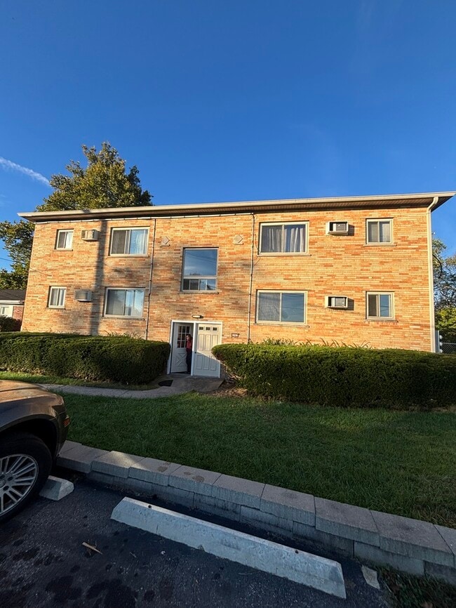property at 8997 Pippin Rd
