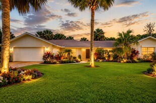 55 Bay Harbour Dr in Ponce Inlet, FL - Building Photo