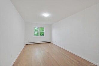 74-16 85th Rd in Queens, NY - Building Photo - Building Photo