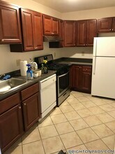 140 Kenrick St, Unit 4 in Boston, MA - Building Photo - Building Photo