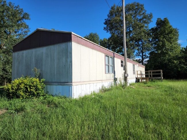 1136 McPherson Valley Rd in Mabelvale, AR - Building Photo - Building Photo