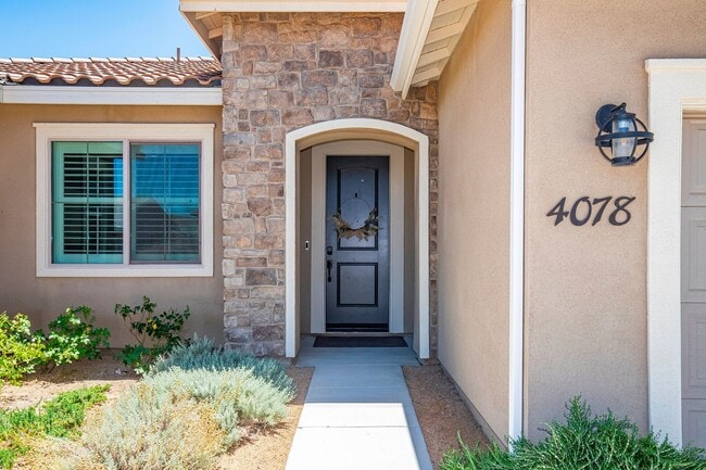 property at 4078 Bridle Ct