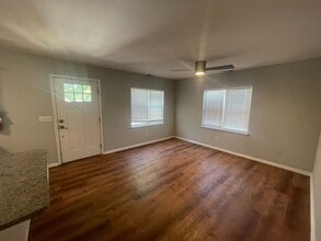 314 Brickle Ave in Wilmington, NC - Building Photo - Building Photo