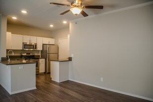 Colonnade Apartments