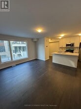 707 Arcadian Private in Ottawa, ON - Building Photo - Building Photo