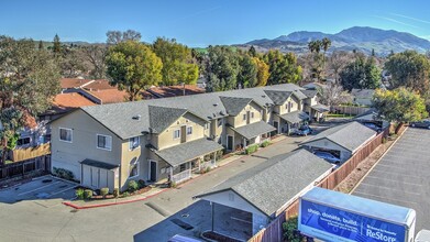 1091 Mi Casa Ct in Concord, CA - Building Photo - Building Photo