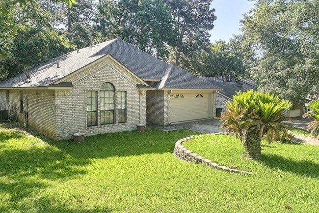 617 Green Hills Dr in Huntsville, TX - Building Photo - Building Photo