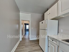 702 Dolphin St in Baltimore, MD - Building Photo - Building Photo