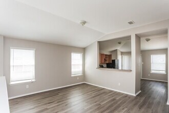 914 Pryor Dr in Arlington, TX - Building Photo - Building Photo