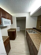 190 Santa Clara Dr in Naples, FL - Building Photo - Building Photo