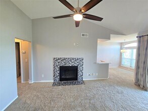 6000-22 Shepherd Mountain Cove in Austin, TX - Building Photo - Building Photo