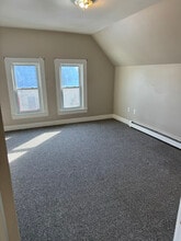 198 Summer St in Auburn, ME - Building Photo - Building Photo