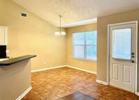 16173 Sun View Ln in Conroe, TX - Foto de edificio - Building Photo