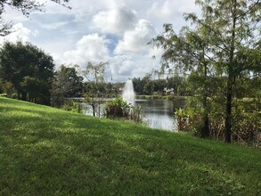 141 E Thatch Palm Cir in Jupiter, FL - Building Photo - Building Photo