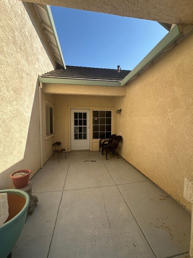 4078 Regatta Dr in Discovery Bay, CA - Building Photo - Building Photo