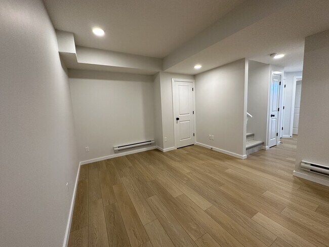 20732-20724 24 Ave NW in Edmonton, AB - Building Photo - Building Photo