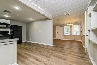 3620 Stardust Pl in Sarasota, FL - Building Photo - Building Photo