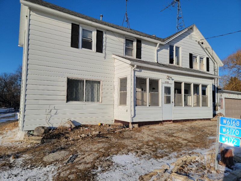 w6168 cty mm, Unit w6168 in Elkhart Lake, WI - Building Photo