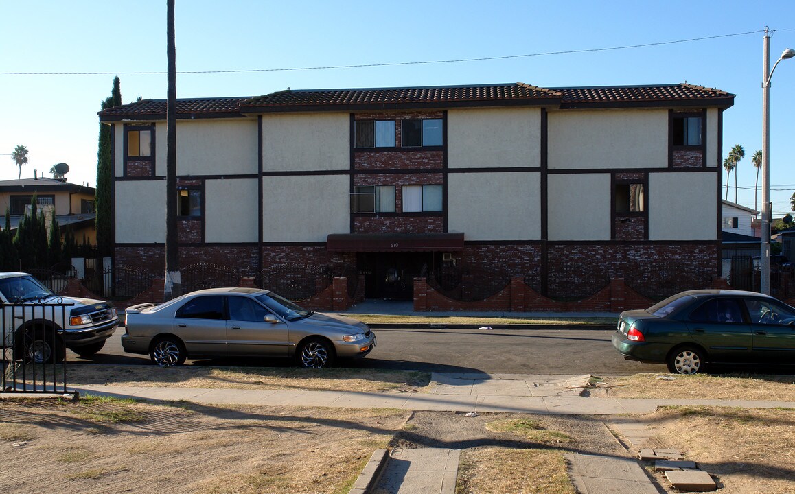 510 E 97th St in Inglewood, CA - Foto de edificio