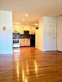 245 Kelton St, Unit 21
