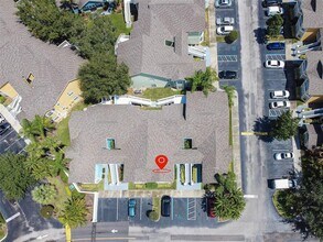 8703 Knightsbridge Ct in Kissimmee, FL - Building Photo - Building Photo