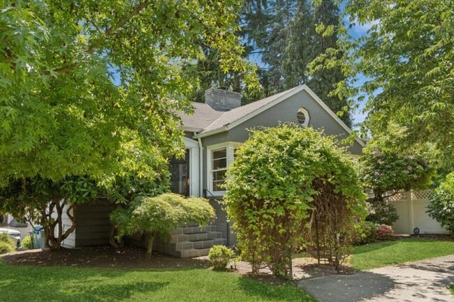 property at 2413 NE 60th St