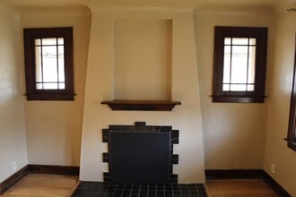 2516 Altoona St in Flint, MI - Building Photo - Building Photo