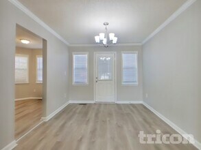 102 Bonnabel Ct in Dallas, GA - Foto de edificio - Building Photo