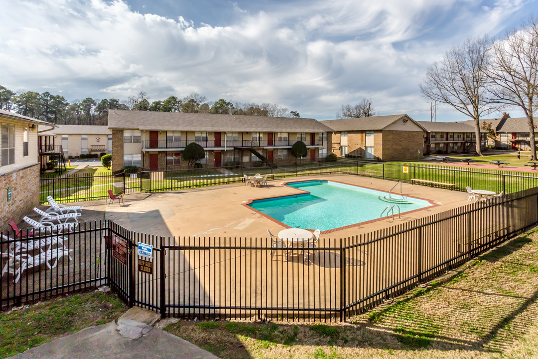 Luxe 30 in Little Rock, AR - Foto de edificio