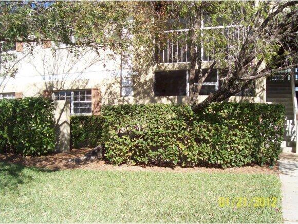 1640 Sunny Brook Ln in Palm Bay, FL - Foto de edificio